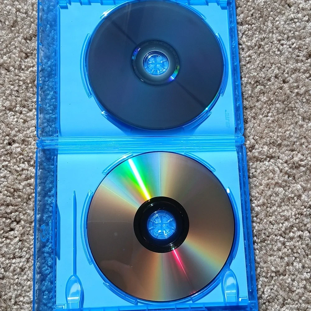 Spider-Man: No Way Home Blu-ray And DVD - Picture 4 of 4